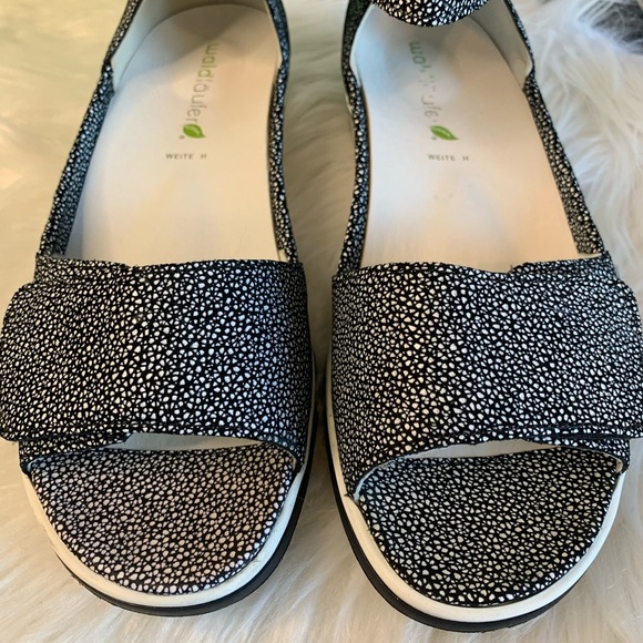 Waldlaufer Black/White Women's Sandals - Picture 3 of 5